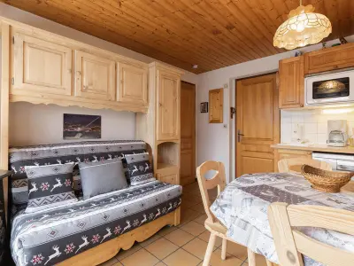 Appartement à La Clusaz, Appartement 2 pièces avec terrasse exposée sud, proche des pistes et commerces, garage inclus - L964342