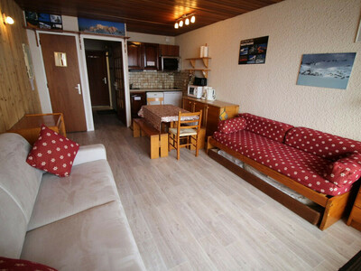 Location Appartement à Auris,Appartement studio cabine  au pied des  pistes - Auris en Oisans FR-1-297-68 N°951716