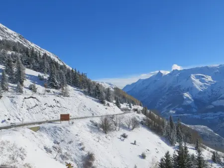 Appartement 2 pièces cabine, 100m pistes, parking gratuit - Photo 1