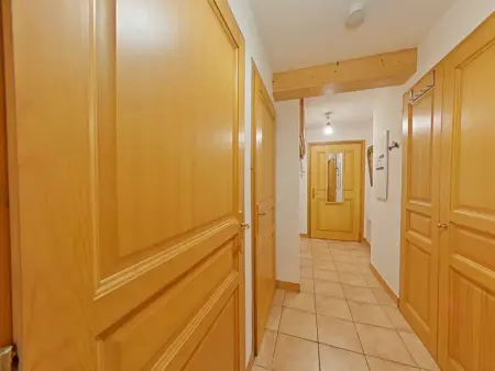 Appt 3 pièces, 6 couchages, proche commerces et pistes, parking inclus, animaux admis - Photo 7