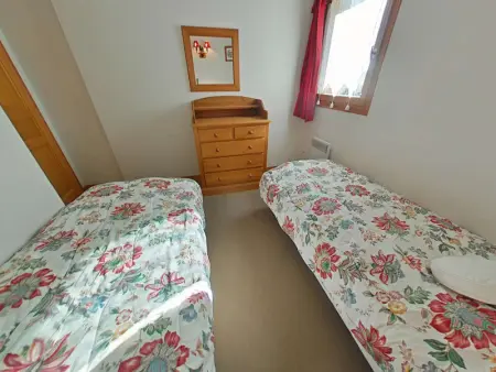 Appt 3 pièces, 6 couchages, proche commerces et pistes, parking inclus, animaux admis - Photo 11