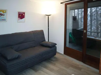 Appartement à Les Orres, Studio calme en forêt, proche télésiège et commerces - L882363
