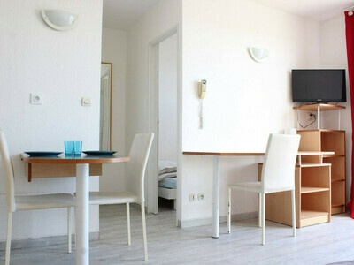 Appt Studio cabine 3 couchages LA ROCHELLE, Appartement 3 personnes à La Rochelle FR-1-246-210