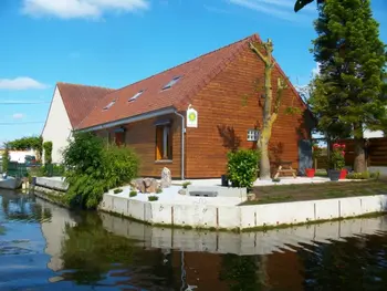 Gîte in Saint Omer,Gîte spacieux avec jardin, barque, et label tourisme handicap - Marais Audomarois FR-1-376-72 N°831189