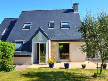 Haus in Perros Guirec,Villa 3 étoiles avec jardin, à 400m de la plage de Trestraou, Perros-Guirec, 7 pers, WiFi, parking FR-1-368-8 N°831199