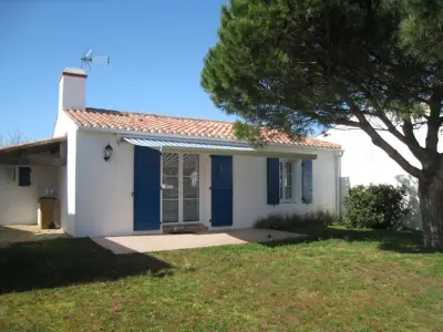 Maison à L'Épine, Maison à 300m de la plage avec jardin clos, terrasse, BBQ et 2 chambres - L831210