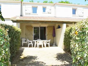 Maison à Vallon Pont d'Arc,Maison Duplex 6 Pers. avec Terrasse, Piscine Chauffée, Parking Gratuit - Vallon-Pont-d'Arc FR-1-382-55 N°831236