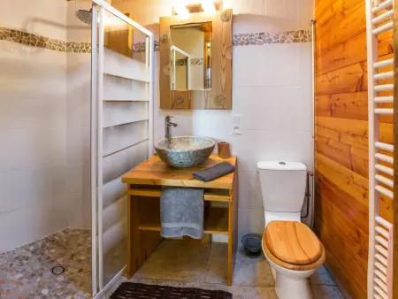 Chalet en bois 6 pers. avec terrasse Sud, lumineux et équipé, animaux admis – Saint-Michel-de-Chaillol - Photo 4