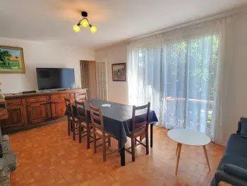 Chalet à Saint Michel de Chaillol,Chalet chaleureux 9 pers. avec balcon sud, cheminée et animaux acceptés FR-1-393-74 N°831242