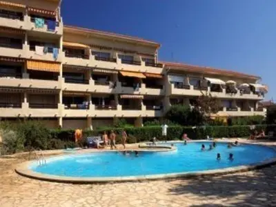 Appartement à Argelès sur Mer, Appartement T2 avec Piscine et Parking Privé, à 300m de la Plage - Argelès-sur-Mer - L943433