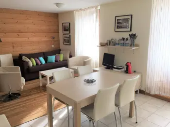 Wohnung in Briançon,Appartement rénové 3 pièces, proche gare et remontées mécaniques FR-1-330C-84 N°882494