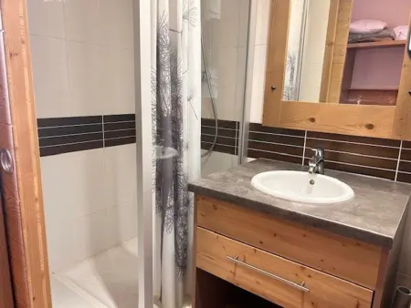 Appartement 3 pièces 6 pers. - Pied des pistes avec piscine, sauna et animaux admis - Photo 11