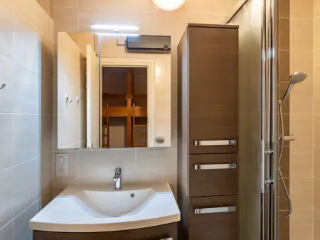 Studio 6 pers. avec balcon et accès direct aux pistes à Eaux-Bonnes - Photo 5