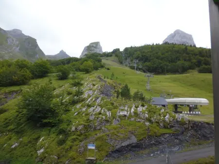 Studio cosy 4 pers, balcon vue montagne, proche pistes Gourette - Photo 11