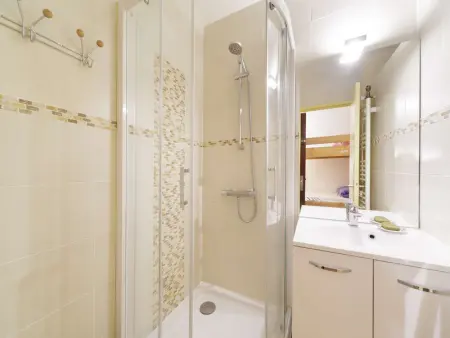 Studio 6 personnes pied des pistes avec balcon et vue montagnes - Photo 3