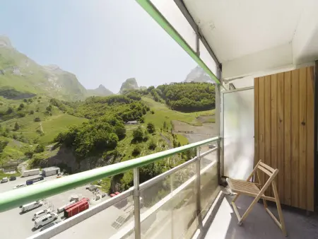 Studio 6 personnes pied des pistes avec balcon et vue montagnes - Photo 9
