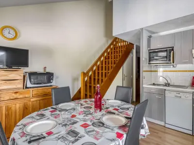 Wohnung in Barèges,Duplex cosy 6 pers, 2 ch, balcon, parking, près des pistes à Barèges FR-1-403-9 N°882519