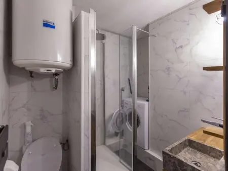 Appartement chaleureux 8 pers, 3 chambres, proche pistes à Eaux-Bonnes - Photo 10