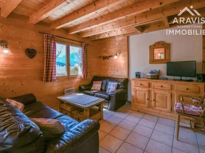 Chalet à Le Grand Bornand, Demi chalet 8 pers, 4 chambres, garage, wifi, ski bus proche - L831263