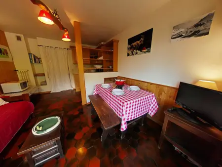 Charmant 2 pièces + mezzanine, centre Chinaillon, balcon sud, parking privé - Photo 1