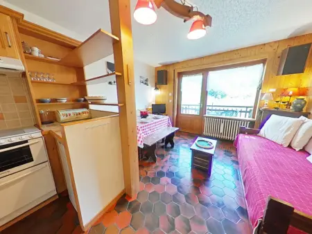 Charmant 2 pièces + mezzanine, centre Chinaillon, balcon sud, parking privé - Photo 5