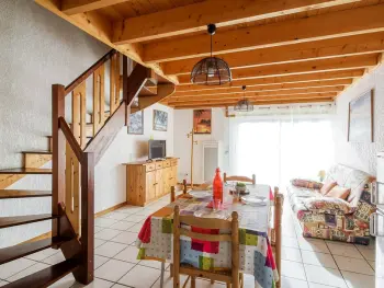 Wohnung in Esquièze Sère,Appartement T3 6 pers avec jardinet, BBQ, proche thermes, parking privé, 3 stations de ski à proximité FR-1-402-9 N°882584