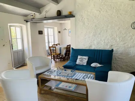 Maison rénovée près plage, 6 couchages, terrasse, BBQ, parking, internet inclus - Photo 4