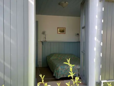 Maison rénovée près plage, 6 couchages, terrasse, BBQ, parking, internet inclus - Photo 10