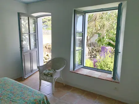 Maison rénovée près plage, 6 couchages, terrasse, BBQ, parking, internet inclus - Photo 11