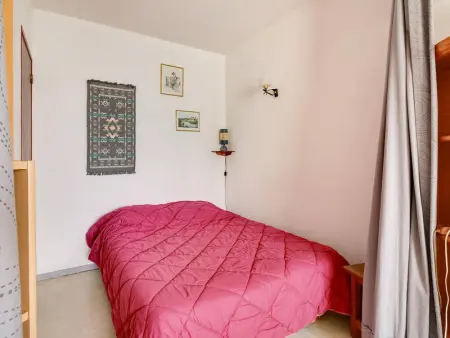 Studio pour 4 pers avec TV, parking, animaux admis, proche station de ski - Photo 8