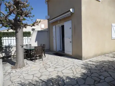 Maison à Marseillan Plage, Maison Duplex 3 Pièces avec Terrasse, Parking Privé, Proche Plage - 6 Personnes - L831281