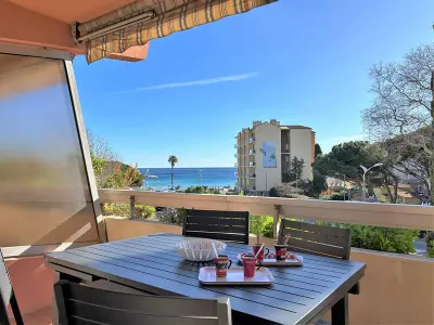 Appartement à Le Lavandou, Appartement 2 pièces, climatisé, 100m plage, parking, Le Lavandou - L882671