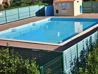 Dans résidence avec piscine et accès direct à la plage, Appartement 4 personnes à Marseillan Plage FR-1-387-50