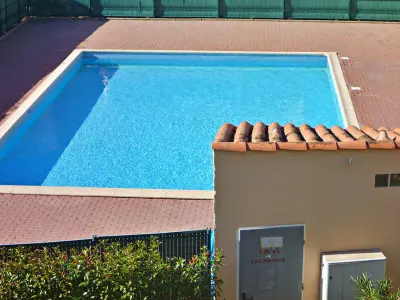 Appartement à Marseillan Plage, Appartement en bord de mer avec piscine, terrasse et parking privé - N°882691