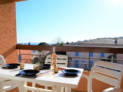 Appartement à Le Lavandou, Studio coin nuit 4 pers, parking, animaux admis, proche plage - Le Lavandou - L882704