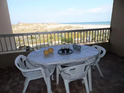 Appartement à Marseillan Plage, Bel appartement 2 pièces avec parking et vue mer, 4/5 couchages - L882716