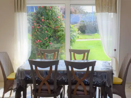 Maison avec jardin clos à louer à Louannec, à proximité de la mer - Photo 4