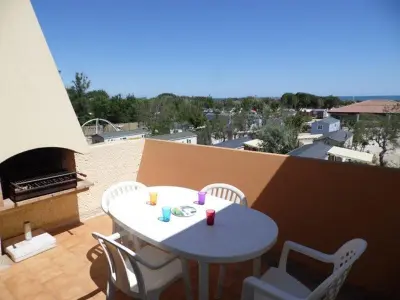 Appartement à Marseillan Plage, Appartement studio cabine mezzanine, 4-6 couchages, parking privé, proche plage - L882792