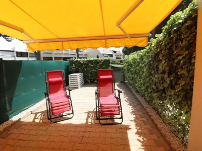 Appartement à Le Grau du Roi, Charmant T2 Cabine climatisé avec terrasse, parking à 100m de la plage - L882812