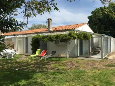 Maison à Dolus d'Oléron, Maison de Plain-Pied à 700m de la Plage avec Jardin Privé, BBQ, et Parking – 6 Couchages - N°831344