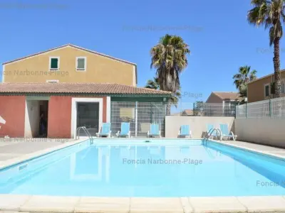 Appartement à Narbonne, Appartement lumineux avec terrasse, parking & piscine - 300m de la plage, Narbonne Plage - L882847