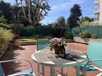 Apartamento en Antibes, Appartement avec Piscine & Tennis, Terrasse ensoleillée, Garage privé - Antibes - L882851