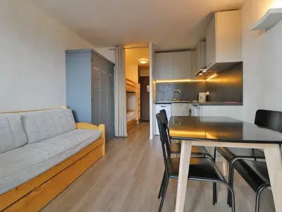 Appartement à Montvalezan La Rosière, Studio rénové avec balcon expo Sud, au pied des pistes - L955386