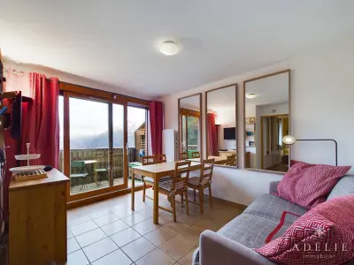 Appartement à Montvalezan La Rosière, Appartement avec Wifi gratuit à 100m des remontées mécaniques - L959363