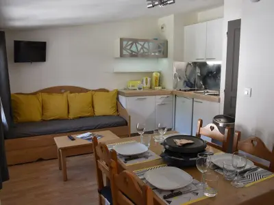 Appartement à Montgenèvre, Studio Cabine à Montgenèvre - Face aux Pistes, Wifi, Animaux Acceptés - L882898