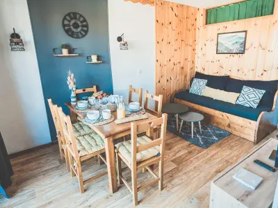 Appartement à Les Orres, Appartement cosy 6 pers avec piscine, sauna et accès direct aux pistes - Les Orres 1800 - L882902