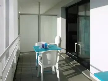 Wohnung in Étel,Bel appartement moderne avec balcon proche plage et port d'Étel FR-1-479-59 N°883042