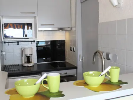 Studio rénové en bord de mer à Villeneuve-Loubet - Photo 9