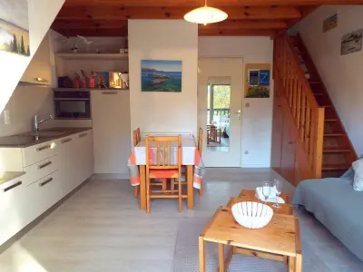 Appartement à Carnac, Appartement duplex 3 pièces à 300m de la plage avec parking, balcon et équipements modernes - L883065