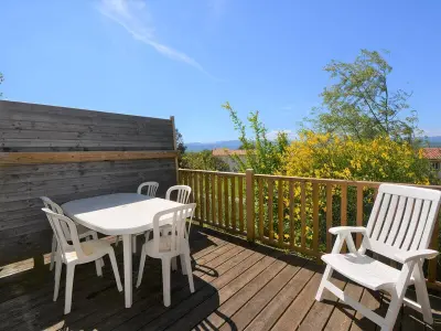 Maison à Grospierres, Maison 6 pers. avec Terrasse Privée, 3 Pièces en Duplex – Wifi & Animaux Admis - L831480